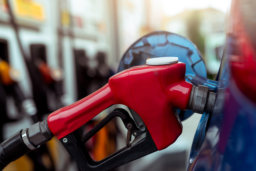 加油站 (1).jpg 加油站 (1).jpg